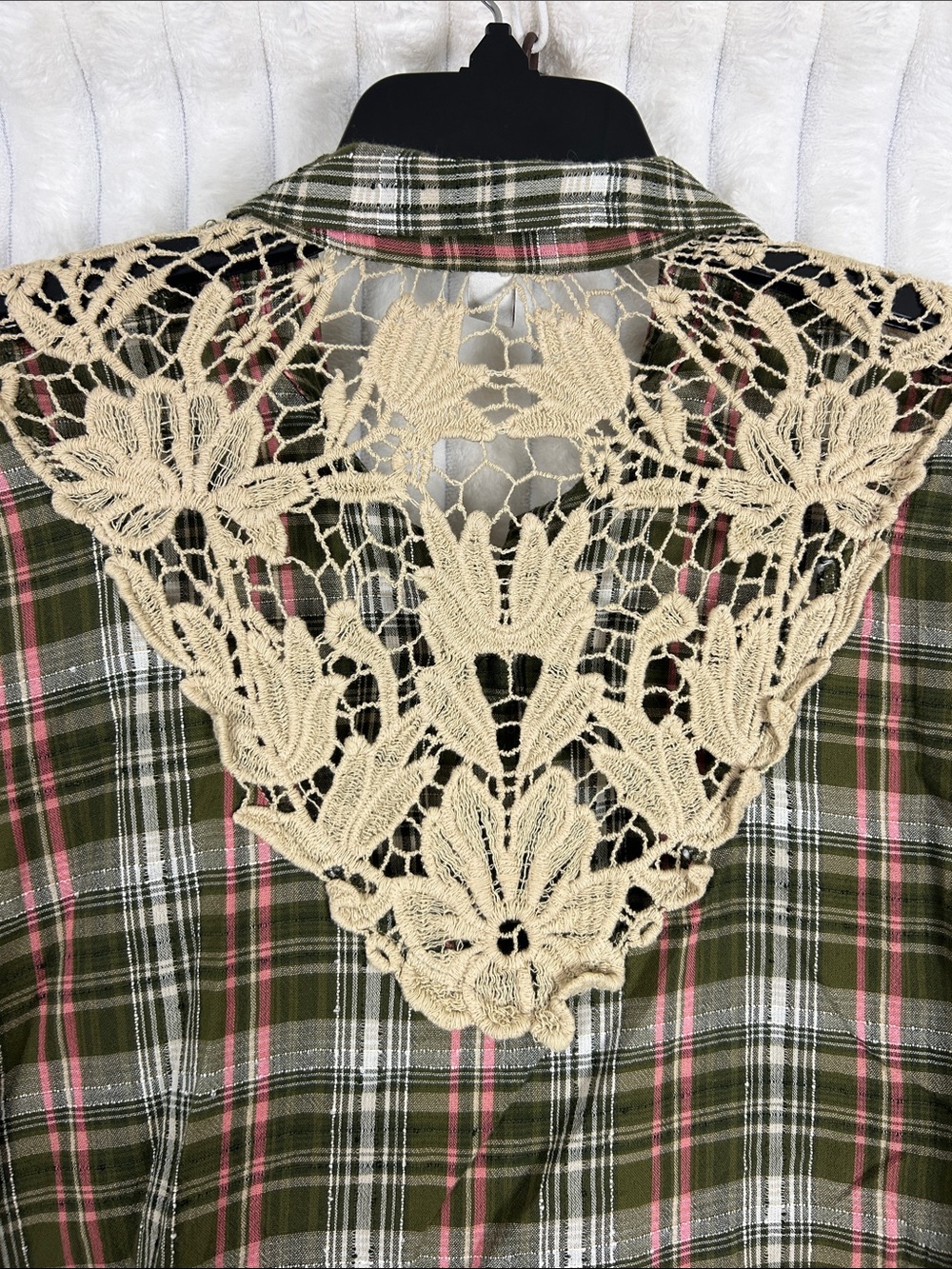 dressbarn Olive & Pink Plaid crochet Lace-Shoulder Button-Down Shirt M